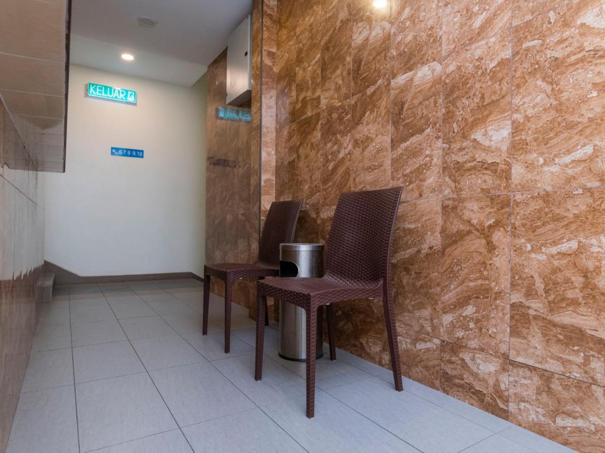 Oyo 44095 Bluewater Hotel Mersing Exterior photo